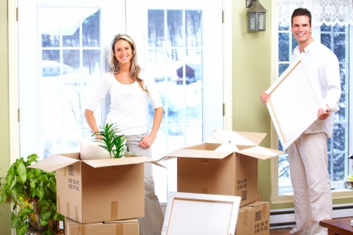 Local man and van transport for furniture and boxes in Kilburn
